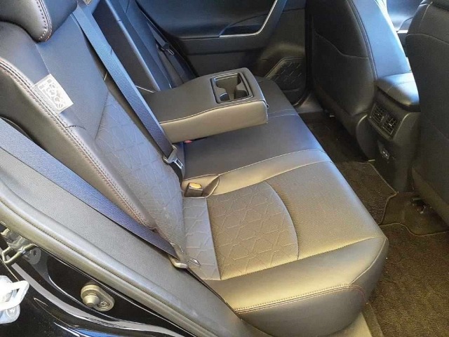 Toyota RAV4 2023 7356501-10