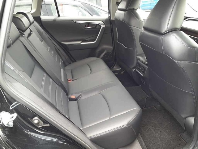Toyota RAV4 2021 7356502-10