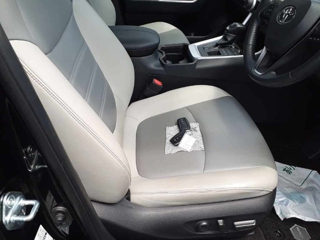 Toyota RAV4 2019 7356515-8