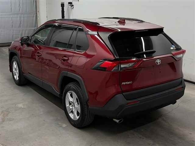 Toyota RAV4 2021 7356532-1