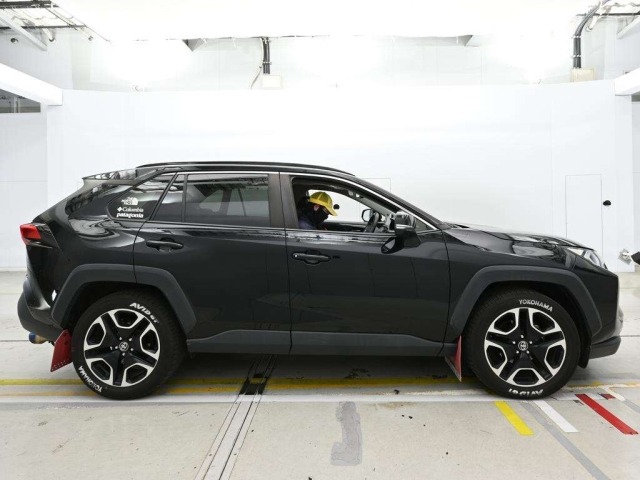 Toyota RAV4 2021 7356564-3