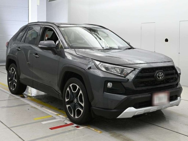Toyota RAV4 2020 7356569-5