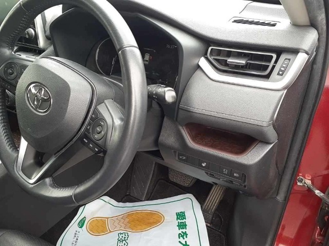 Toyota RAV4 2022 7356570-9