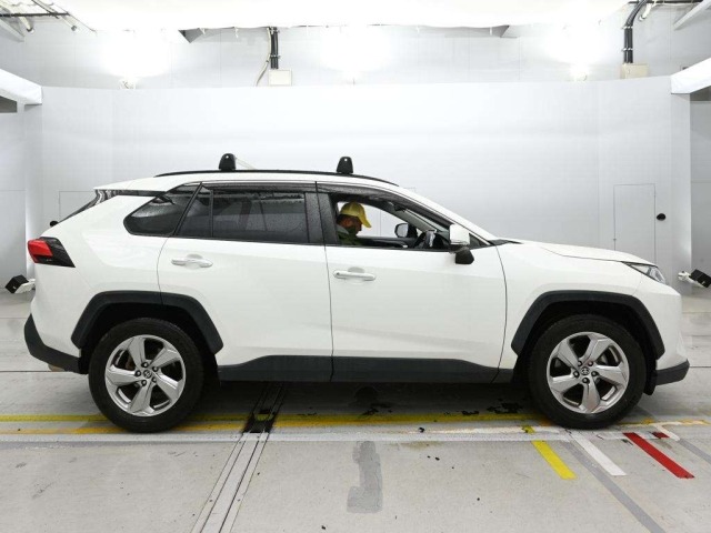 Toyota RAV4 2020 7356579-3