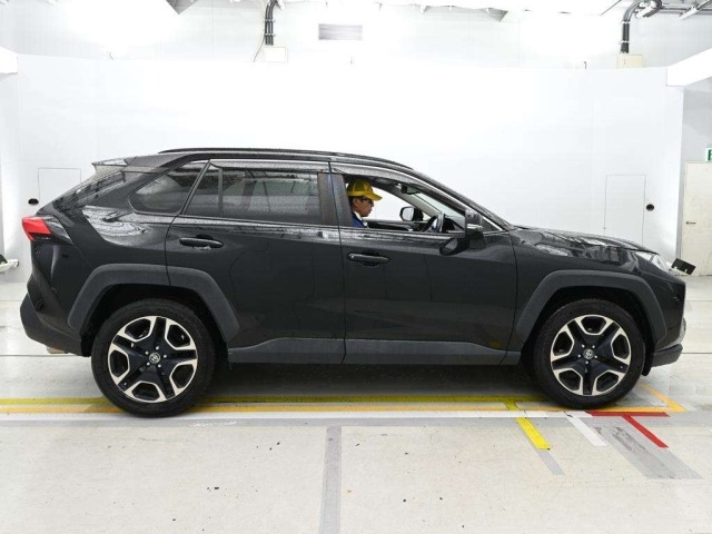 Toyota RAV4 2021 7356582-3