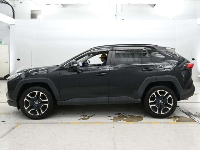 Toyota RAV4 2021 7356582-4