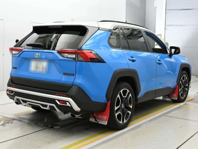 Toyota RAV4 2021 7356585-1