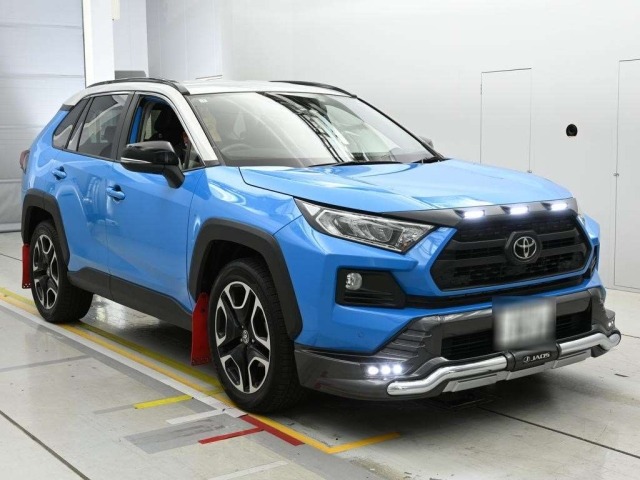 Toyota RAV4 2021 7356585-5