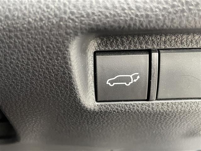 Toyota RAV4 2021 7356603-13