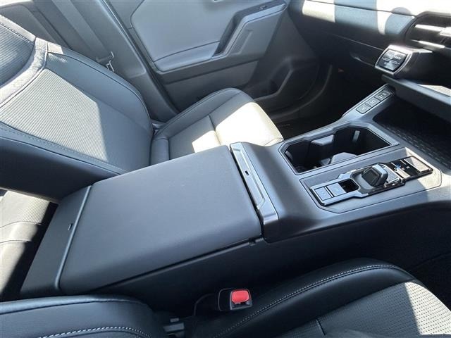 Toyota RAV4 2026 7360812-2
