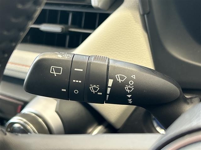 Toyota RAV4 2022 7360815-11