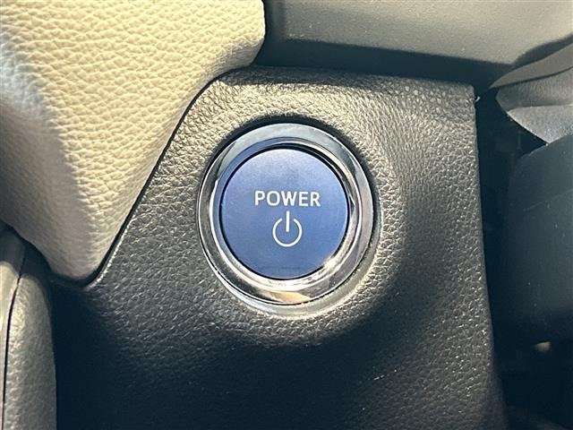 Toyota RAV4 2022 7360815-22