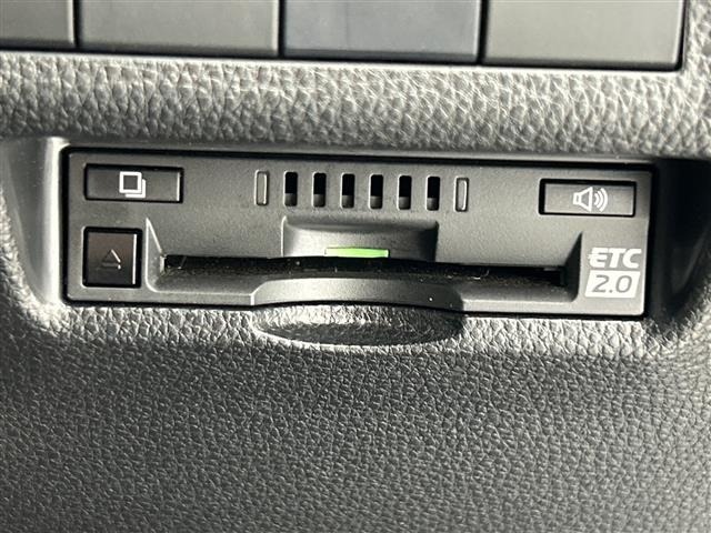Toyota RAV4 2020 7360823-12