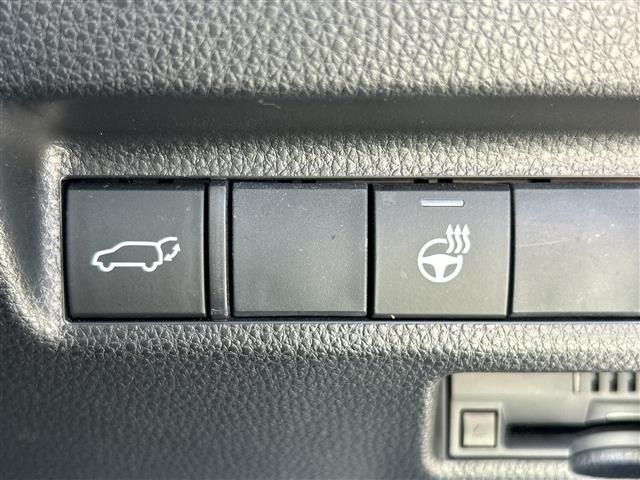 Toyota RAV4 2021 7360837-19