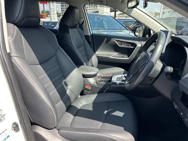 Toyota RAV4 2021 7360837-2