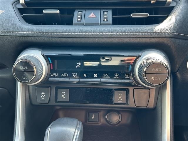 Toyota RAV4 2021 7360837-9