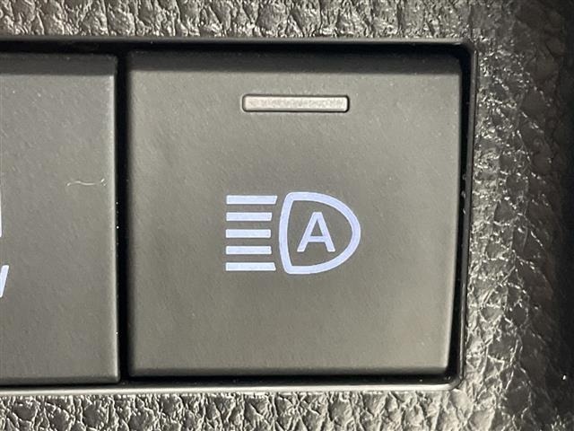 Toyota RAV4 2021 7360849-13