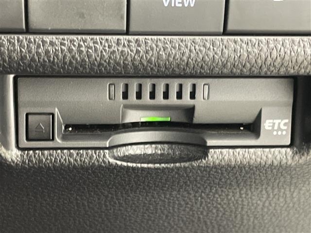 Toyota RAV4 2021 7360849-22