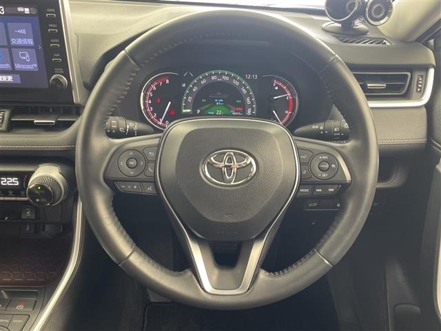 Toyota RAV4 2021 7360849-4