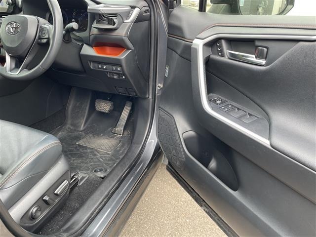 Toyota RAV4 2023 7360850-20