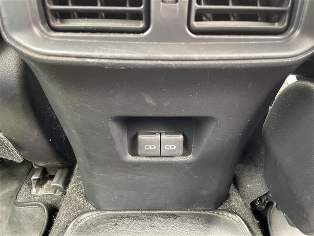 Toyota RAV4 2023 7360850-9