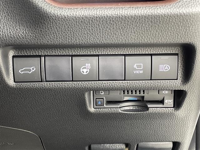 Toyota RAV4 2021 7360857-20