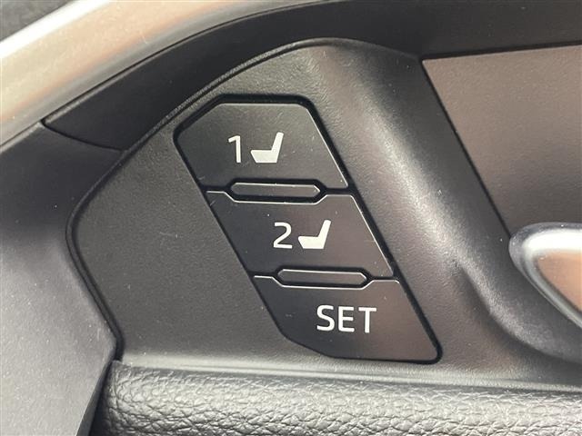 Toyota RAV4 2021 7360857-6