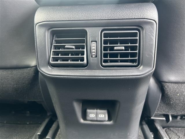 Toyota RAV4 2023 7360858-11