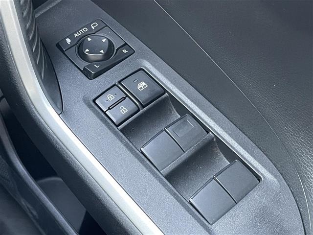 Toyota RAV4 2019 7360863-12