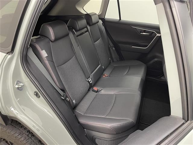 Toyota RAV4 2022 7360884-22