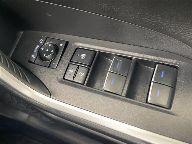 Toyota RAV4 2022 7360885-6