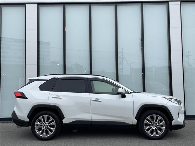 Toyota RAV4 2021 7360901-14