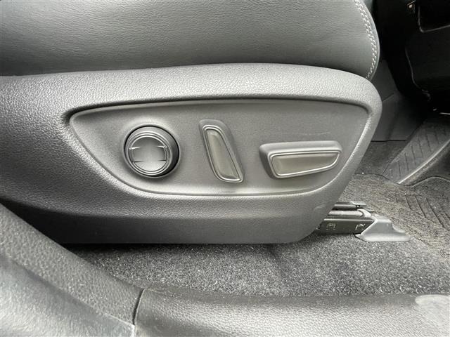 Toyota RAV4 2021 7360901-8