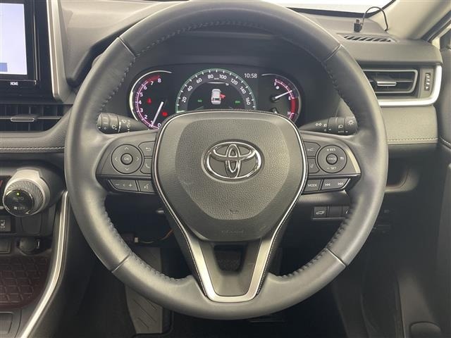 Toyota RAV4 2021 7360914-15