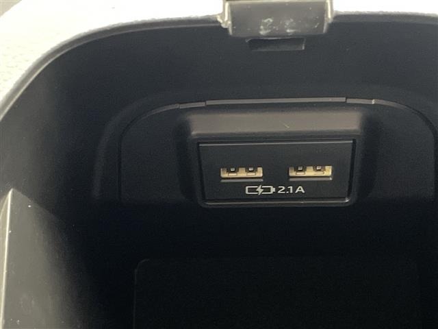 Toyota RAV4 2021 7360914-4