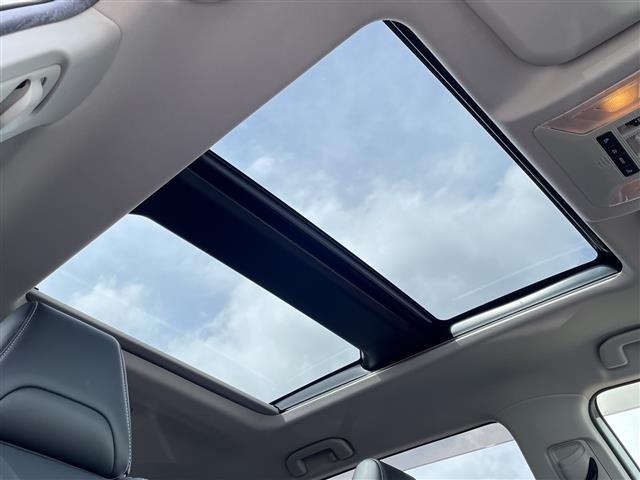 Toyota RAV4 2019 7360915-15