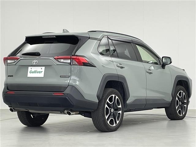 Toyota RAV4 2021 7360916-15