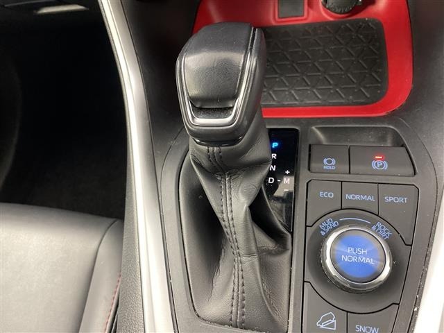 Toyota RAV4 2021 7360925-18