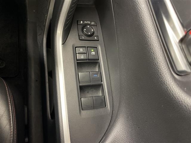 Toyota RAV4 2021 7360925-7