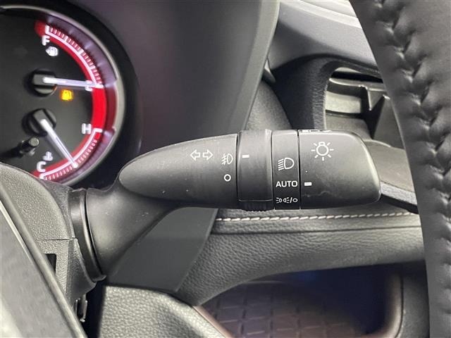 Toyota RAV4 2021 7360926-10