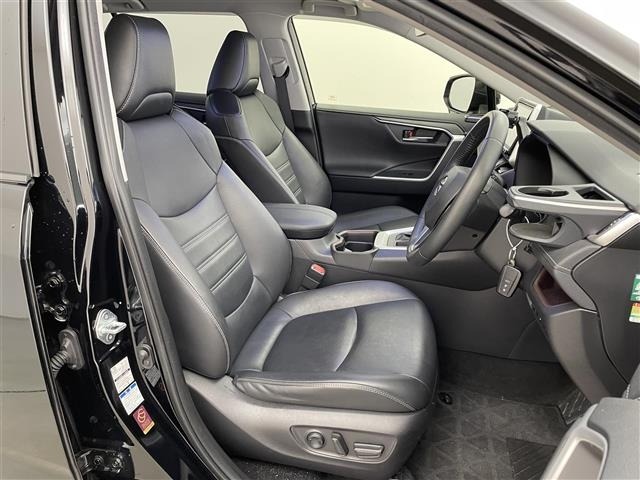 Toyota RAV4 2021 7360926-4
