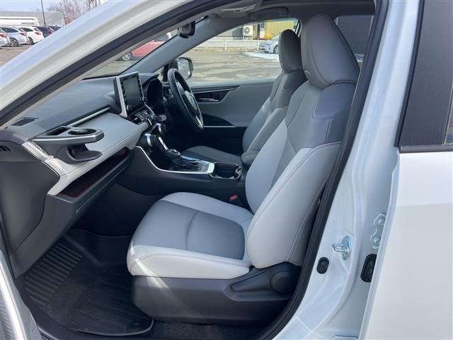 Toyota RAV4 2021 7360940-7