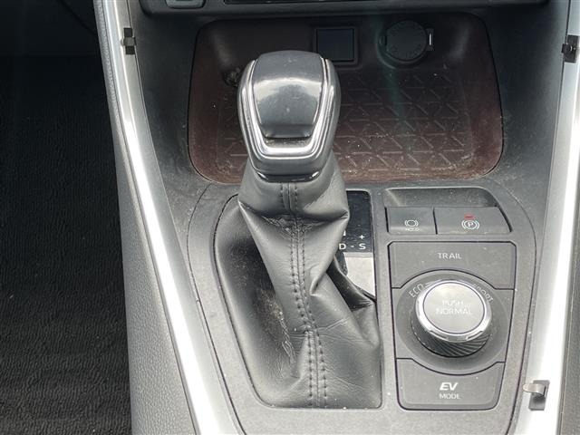 Toyota RAV4 2020 7360948-4