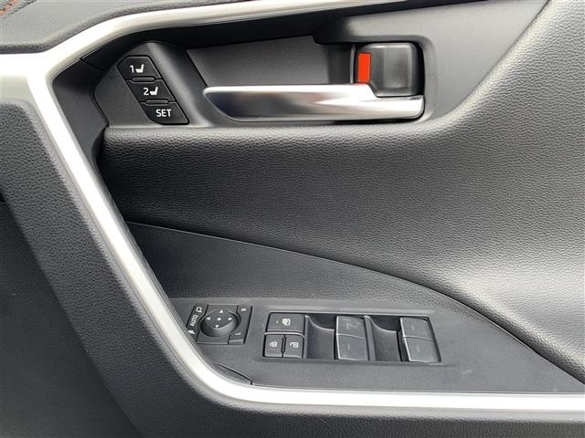 Toyota RAV4 2022 7360971-7