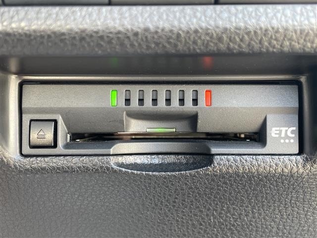 Toyota RAV4 2021 7360980-11