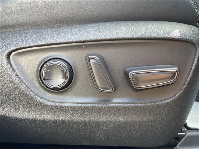 Toyota RAV4 2021 7360980-2