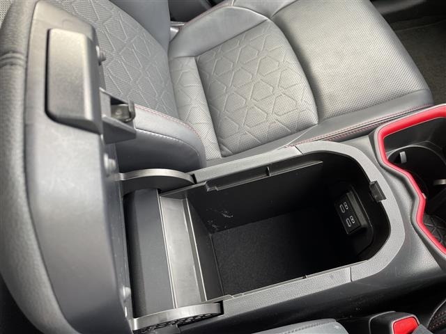 Toyota RAV4 2024 7360981-6