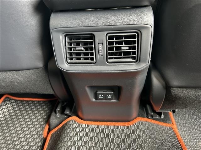 Toyota RAV4 2022 7360991-2