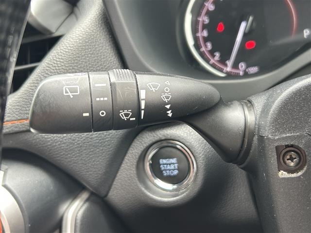 Toyota RAV4 2022 7360991-5