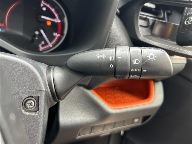 Toyota RAV4 2022 7360991-7